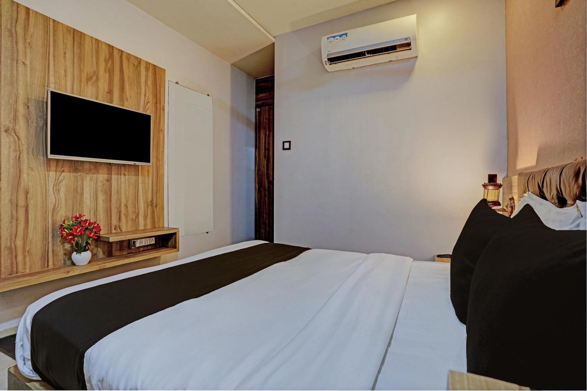 Hotel O Blue Inn Residence Near R City Mall Bombaj Zewnętrze zdjęcie
