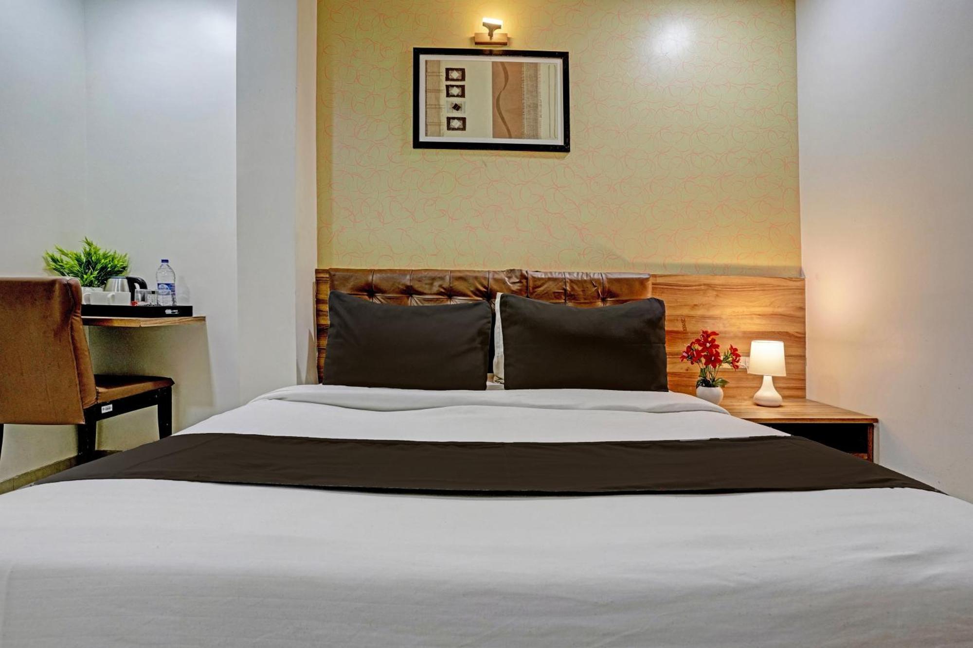 Hotel O Blue Inn Residence Near R City Mall Bombaj Zewnętrze zdjęcie