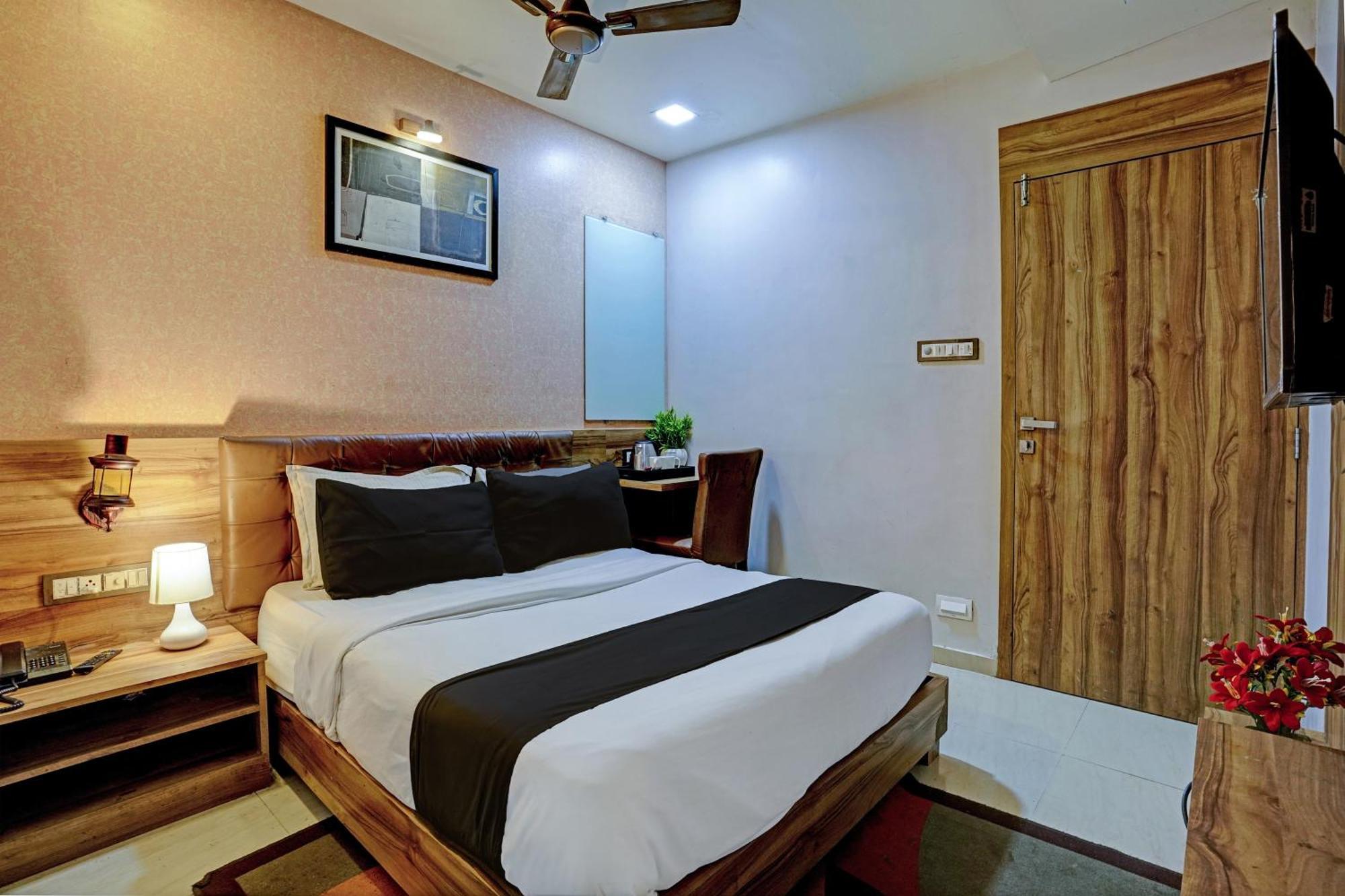 Hotel O Blue Inn Residence Near R City Mall Bombaj Zewnętrze zdjęcie